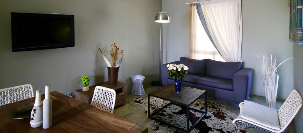 The Village Courtyard Suites & Executive Apartment Windhoek Kültér fotó
