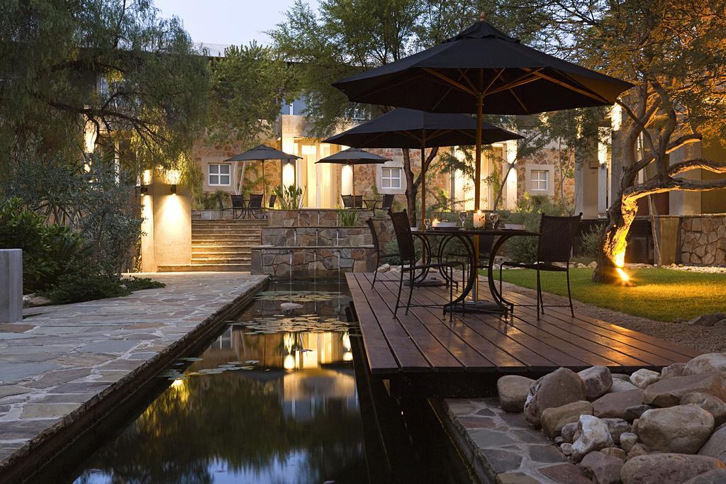 The Village Courtyard Suites & Executive Apartment Windhoek Kültér fotó