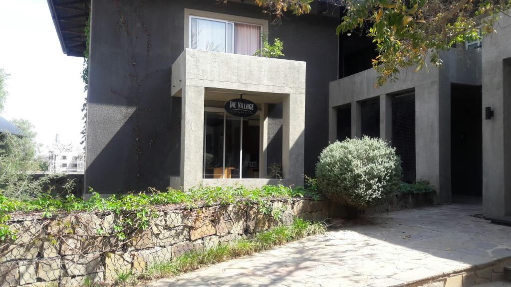 The Village Courtyard Suites & Executive Apartment Windhoek Kültér fotó